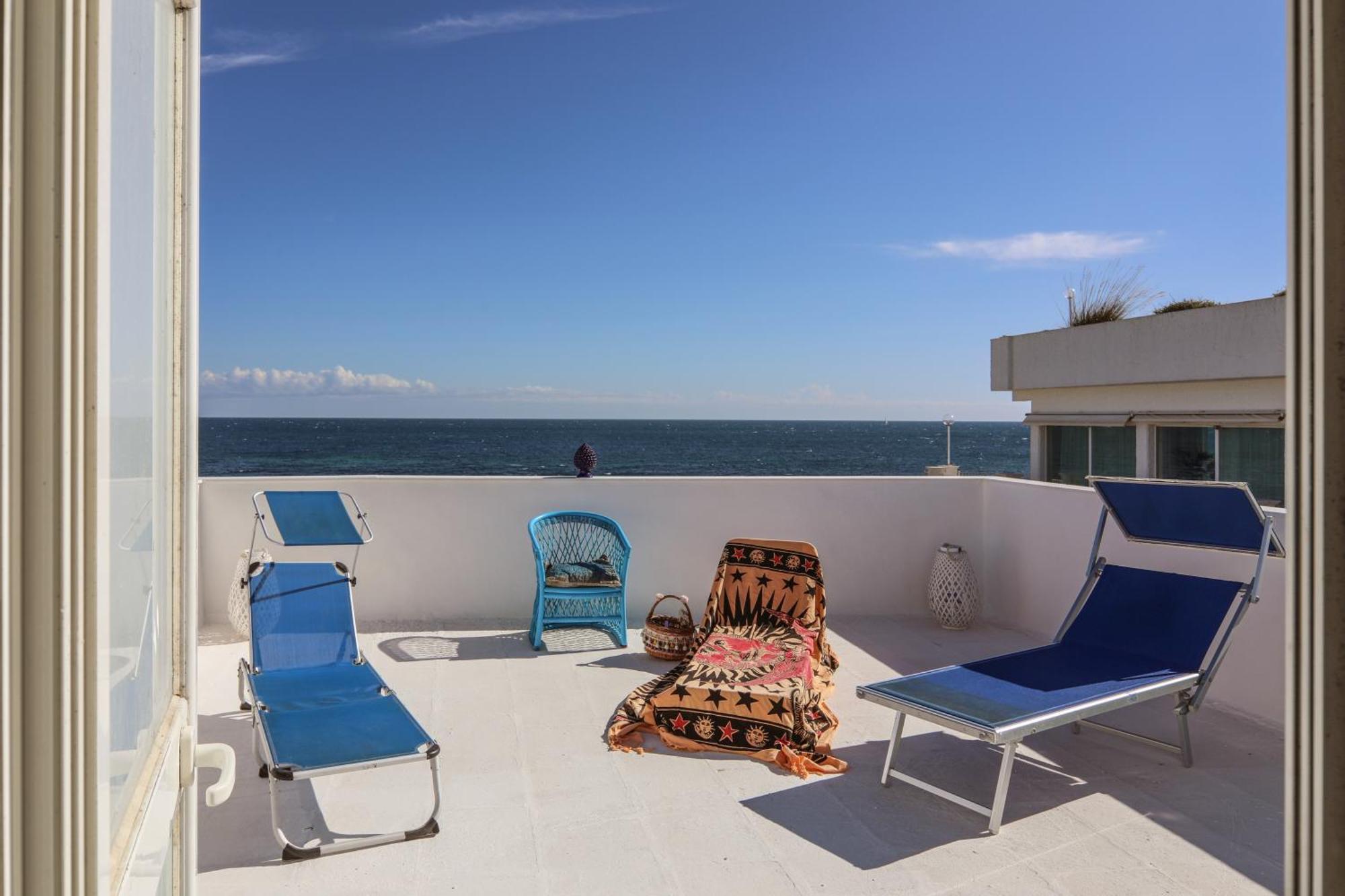 ジョヴィナッツォ Ventana Del Mar Bed & Breakfast エクステリア 写真